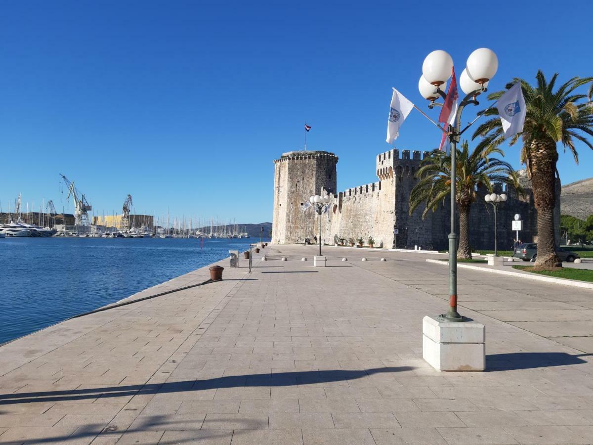 Apartment Villa Businci Trogir Buitenkant foto